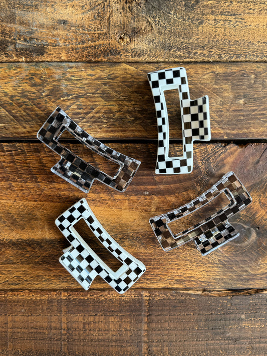 Retro Checkered Claw Clip
