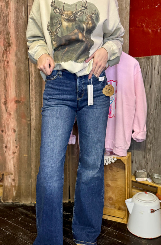 Holly Jean